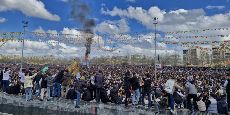 Diyarbakır'da nevruz kutlamaları başladı