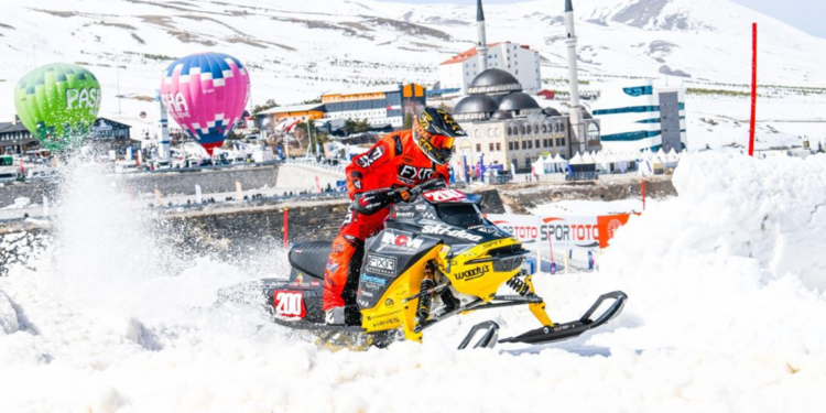 Dünya Kar Motosikleti Şampiyonası ülke ekonomisine katkı sundu