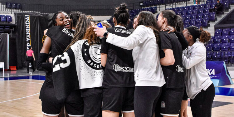 Beşiktaş BOA Emlat Konut'u mağlup etti