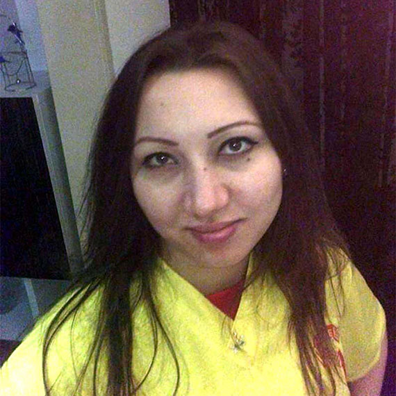 Cinayete kurban giden Zehra'nın annesi Naime Özkan, "Torunumun gözü önünde defalarca bıçaklamış, 9 yaşındaki torunumun dinlenilmesini istiyorum" dedi.