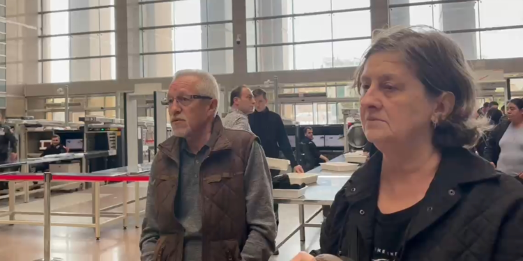 Ece Gürel'in annesi ve babası İstanbul Adalet Sarayı'na geldi