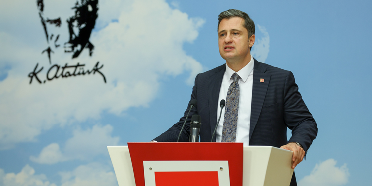 Emekli maaşları insani bir seviyeye getirilmeli