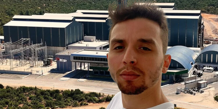 Krom fabrikasında makinenin içine düşen mühendis öldü