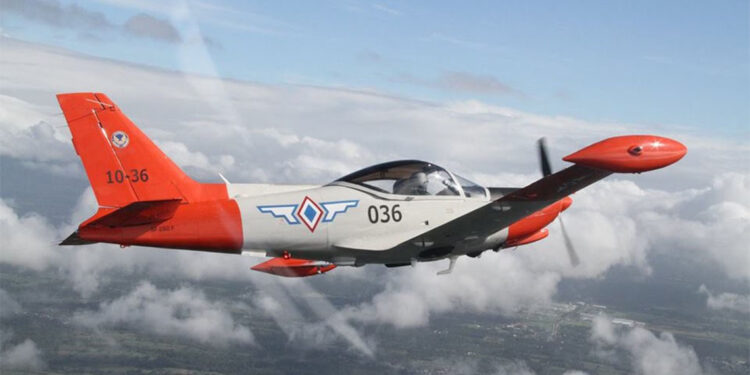 Filipinler'de eğitim uçağı düştü: 2 ölü