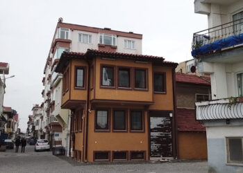 Giritli Mahallesi İtalyan mimarisini bugüne taşıyor
