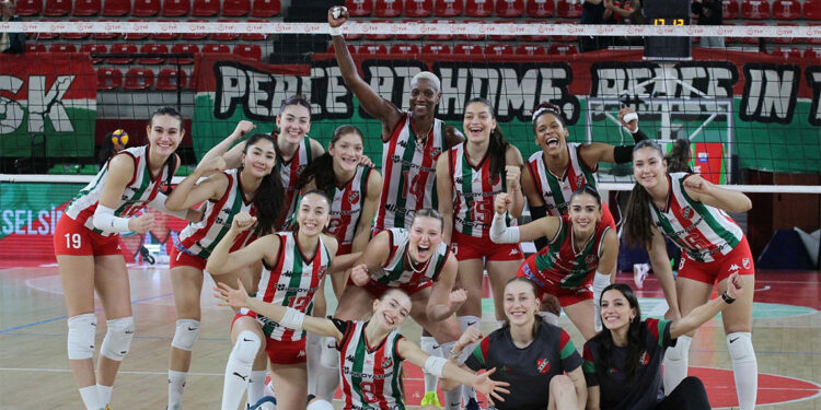 Göztepe ve Karşıyaka filede finallere çıkıyor