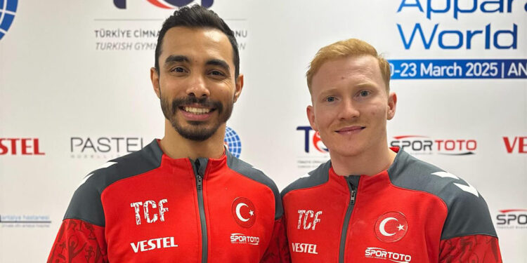 Ferhat Arıcan ve Mehmet Ayberk Koşak İzmir'e yine büyük gurur yaşattı