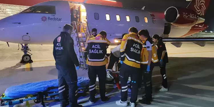 Gece kulübü yangınında yaralananlar Türkiye'ye getirildi