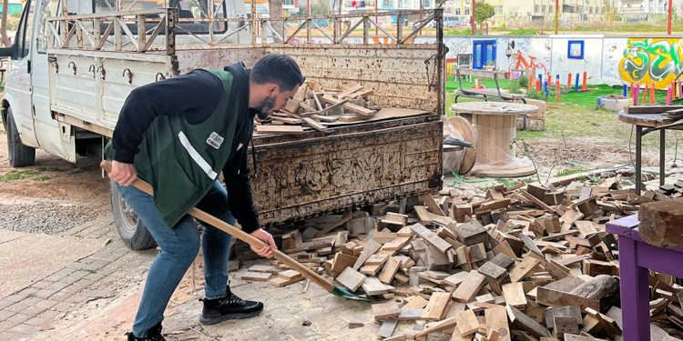 Gönüllü gençlerden iyilik hareketi 