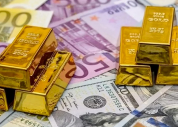 Gözaltı kararı piyasaları çarptı: Altın, dolar ve euro rekor tazeledi