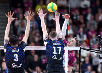 Halkbank CEV Şampiyonlar Ligi’nde yarı finale yükseldi