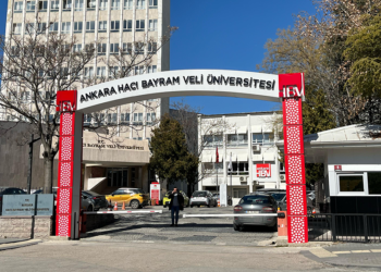 Hacı Bayram Veli Üniversitesi'nde köpek beslemek yasaklandı