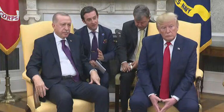 Cumhurbaşkanı Erdoğan, Donald Trump ile telefon görüşmesi gerçekleştirdi