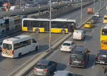 Esenyurt'ta İETT otobüsü kaza yaptı