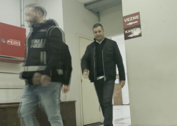 İBB soruşturmaları kapsamında gözaltına alınanlar sağlık kontrolünden geçirildi