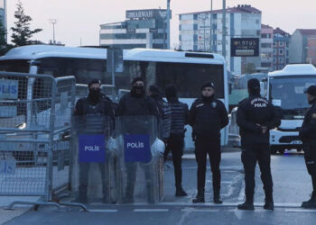 İstanbul'da toplanma ve gösteri yasağı 4 gün uzatıldı