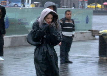 İstanbul'da hava sıcaklığı hissedilir derecede düştü