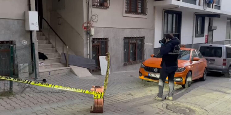 Küçükçekmece'de sokak ortasında çatışma: 1 yaralı, 6 gözaltı