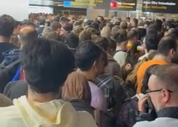 Sabiha Gökçen Havalimanı’nda ‘Polnet’ kuyruğu