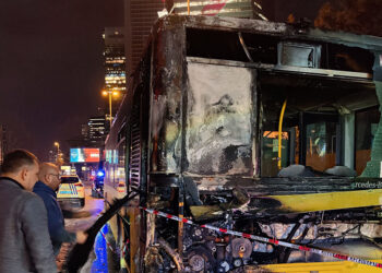 Şişli'de İETT otobüsünde yangın