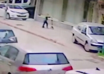 6 yaşındaki çocuğun skuterini çalıp kaçtı