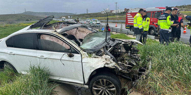 Kayganlaşan yolda takla atan otomobilin sürücüsü öldü