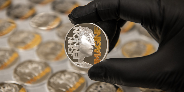 İngiltere Kraliyet Darphanesi, John Lennon anısına özel para bastırdı