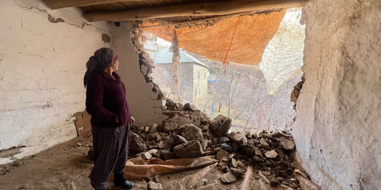Irak'taki depremde sınır köyünde 20 evde hasar oluştu