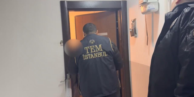 İstanbul'da izinsiz gösterilere katılan 106 kişi gözaltına alındı