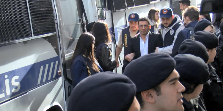 İstanbul'da yasa dışı bahis operasyonu; 29 şüpheli adliyeye sevk edildi