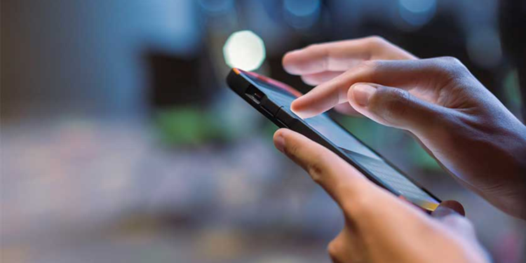 İsveç'te okullarda akıllı telefonlar yasaklandı