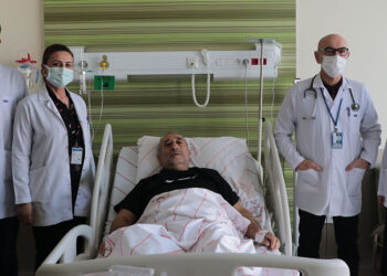 Böbrek yetmezliği teşhisi konulan Metin Üntez hayata tutundu