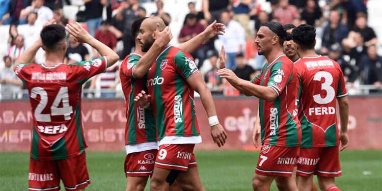 Karşıyaka 15 gün içinde kader sınavlarına çıkacak