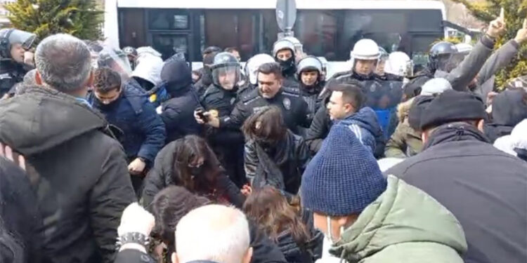 Kayseri'de İmamoğlu gerginliği; 4 gözaltı