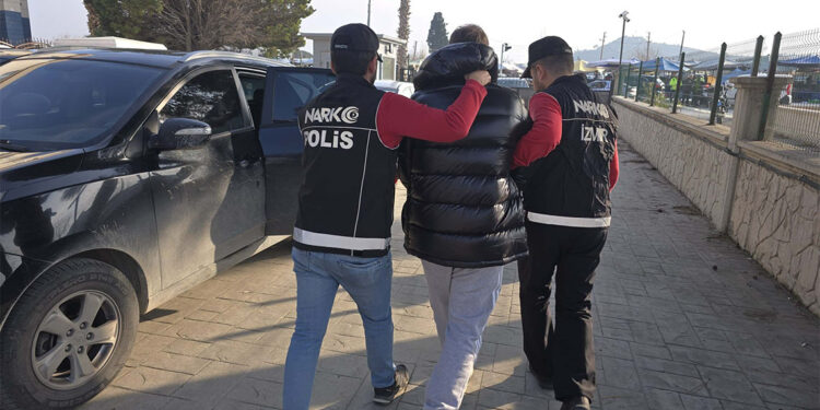 'Uyuşturucu madde imal ve ticareti' suçundan aranan D.S., yakalandı