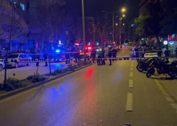 Kız meselesi nedeniyle tartıştığı kişi tarafından tabancayla vuruldu