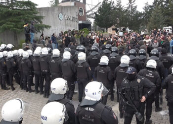 Kocaeli Üniversitesi'ndeki protestoda 6 kişi gözaltına alındı