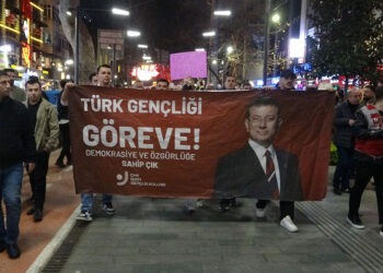 Kocaeli'de Ekrem İmamoğlu protestosu