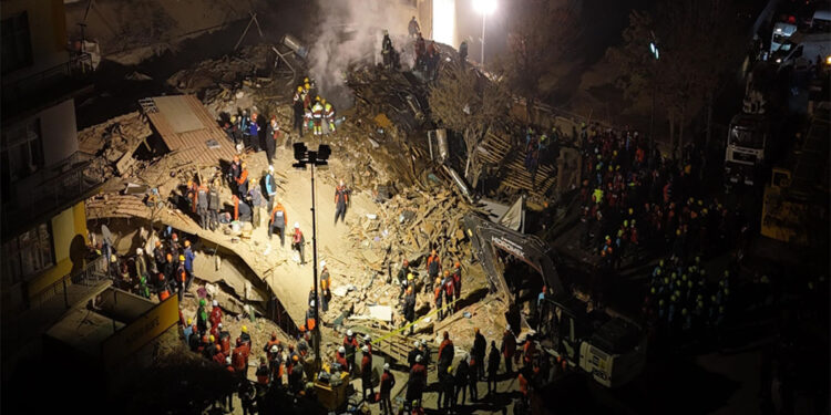 Konya'daki 4 katlı binanın çökme nedeni belli oldu