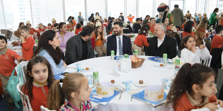 Kağıthane'de çocuklara özel tekne orucu iftarı