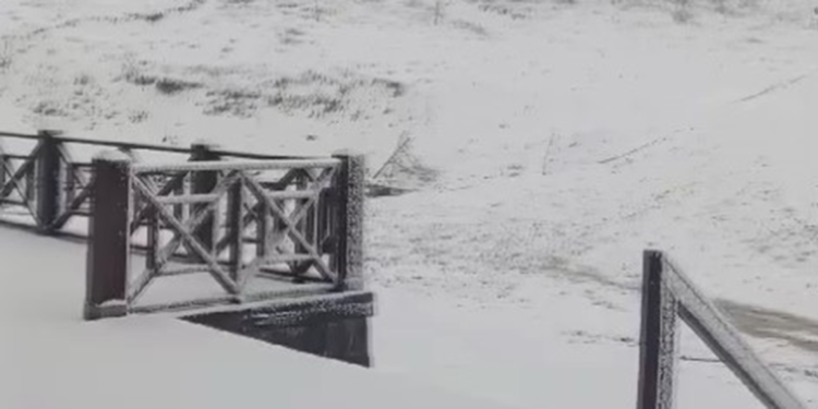 Karabük'ün yüksek kesimlerine kar yağdı