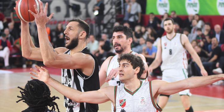 Karşıyaka, Beşiktaş'a evinde 79-93 mağlup oldu