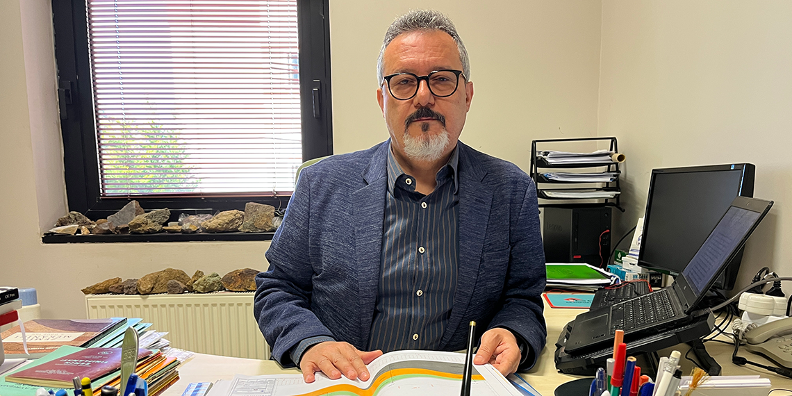 Kocaeli'de iki ayrı noktadaki metan gazı yangınıyla ilgili açıklama