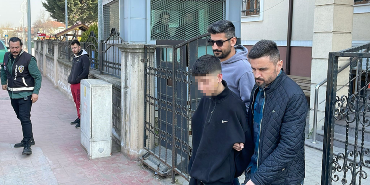 Komşularını öldüren baba oğul tutuklandı