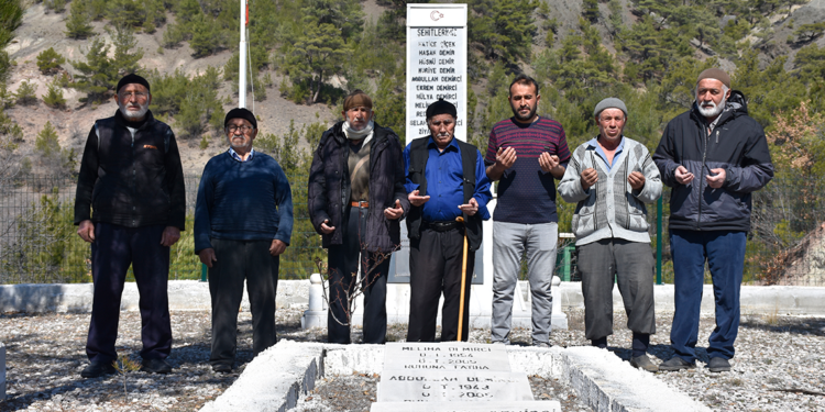 Koyulhisar'daki heyelan, 20'nci yılında acıyla anıldı