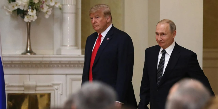 Kremlin, Putin ve Trump'ın görüşeceği saati açıkladı