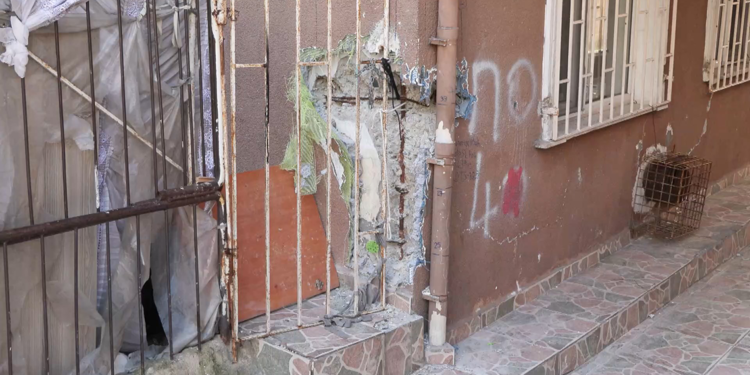 Küçükçekmece'de kolonu patlayan bina tahliye edildi