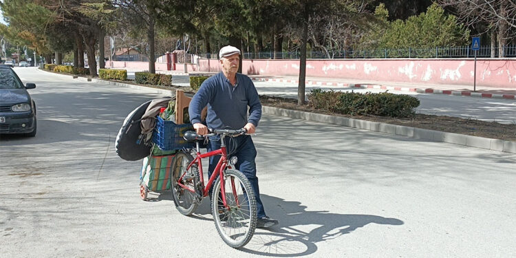 Mahkemenin kira bedelini protesto için Burdur'dan Ankara'ya yola çıktı