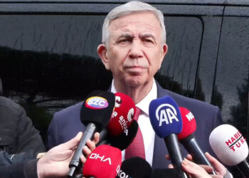 Mansur Yavaş Dilek İmamoğlu'nu ziyaret etti