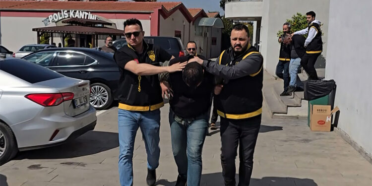 Apartmanda asansörün invertörünü çaldılar; 3 tutuklama